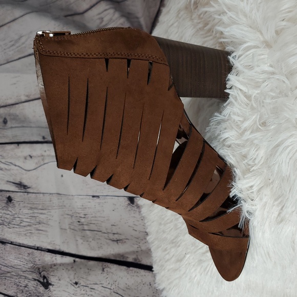 Carlos by Carlos Santana Brown Heeled Ankle Bootie Size 9 EUC - Picture 2 of 12